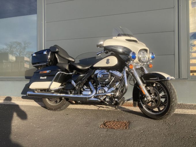 HARLEY-DAVIDSON TOURING ELECTRA GLIDE 1690 POLICE 4