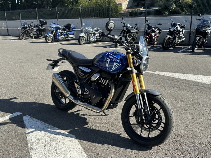 TRIUMPH SPEED 400 4