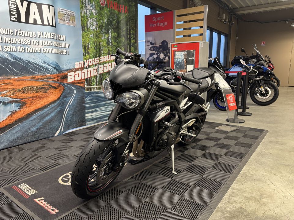 TRIUMPH STREET TRIPLE 765 RS 4