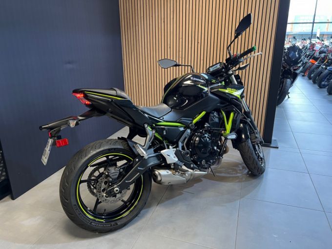 KAWASAKI Z650 ABS 4