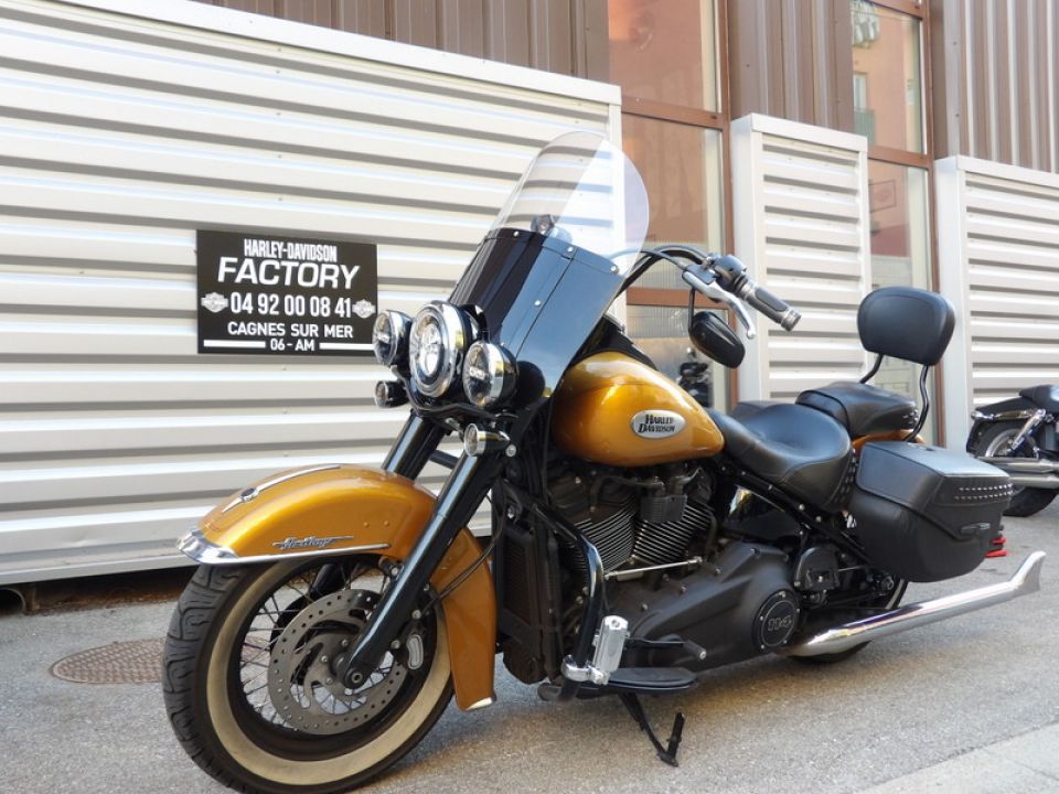 HARLEY-DAVIDSON SOFTAIL HERITAGE 1868 4