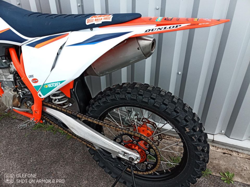 KTM 450 SX-F FACTORY 4