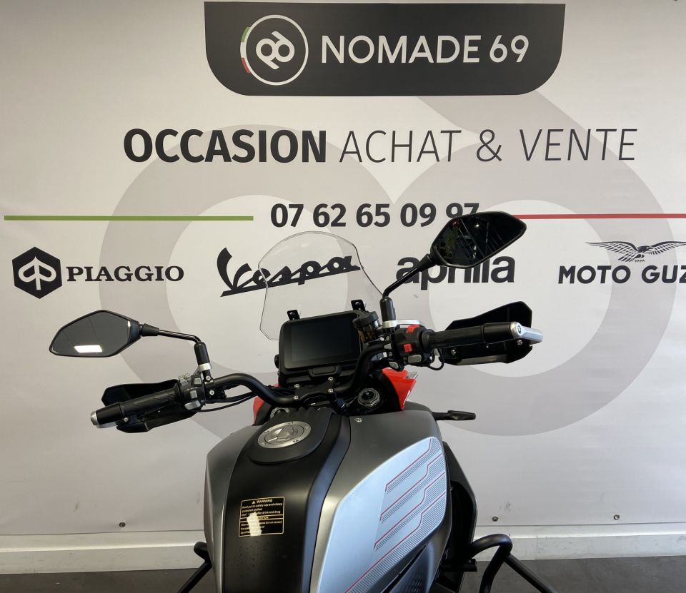 QJ MOTOR SRT 700 SX 4