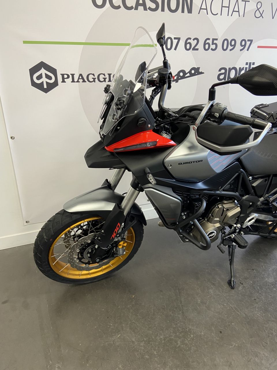 QJ MOTOR SRT 700 SX 4