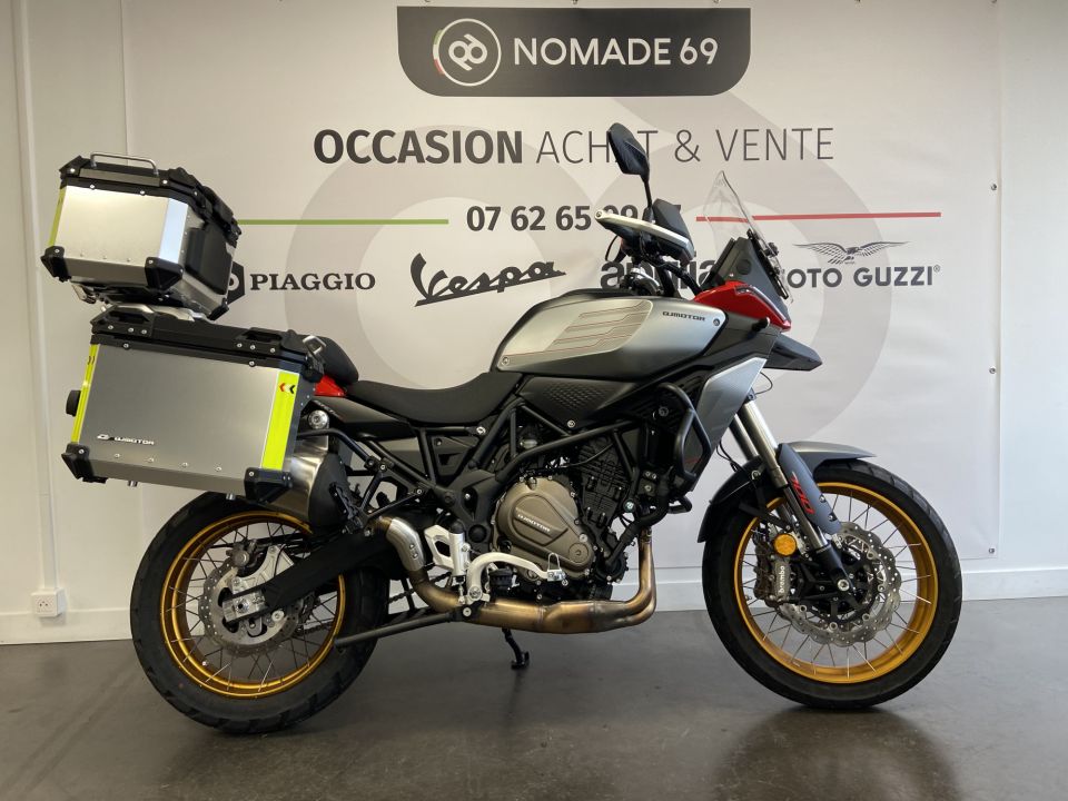 QJ MOTOR SRT 700 SX 4