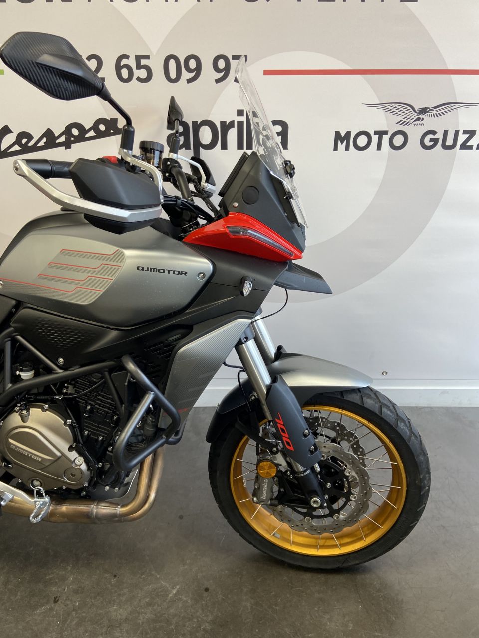 QJ MOTOR SRT 700 SX 4