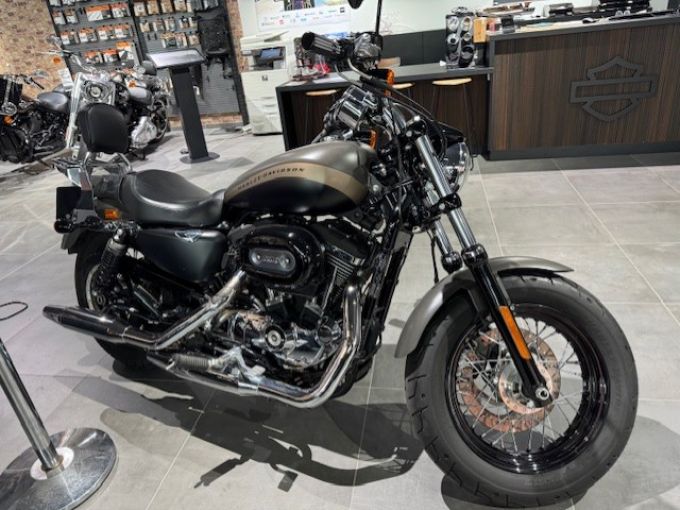 HARLEY-DAVIDSON SPORTSTER CUSTOM 1200 4