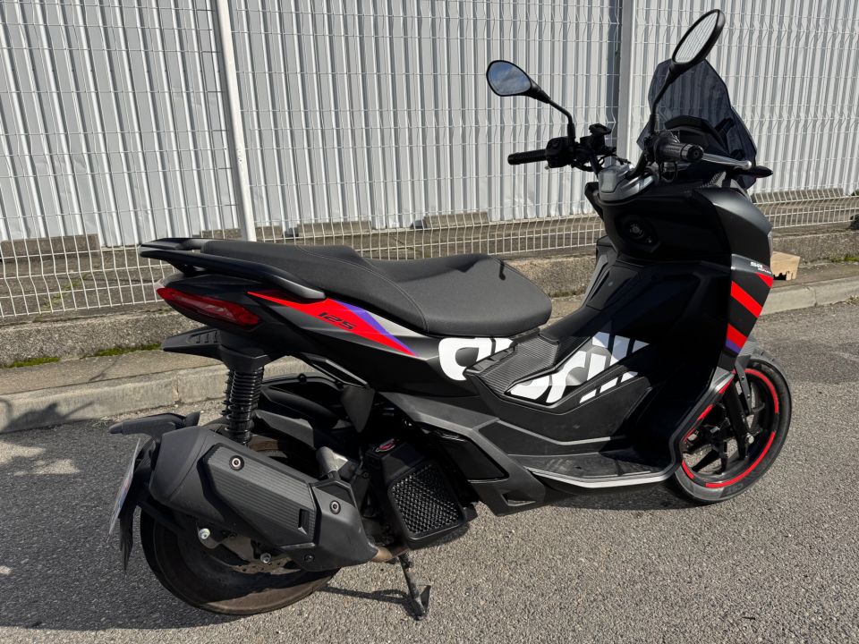 APRILIA SR 125 GT REPLICA 4