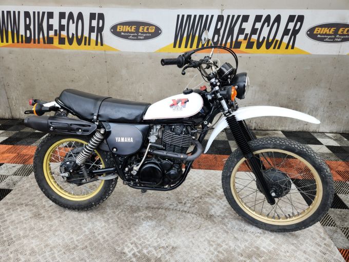 YAMAHA XT 4