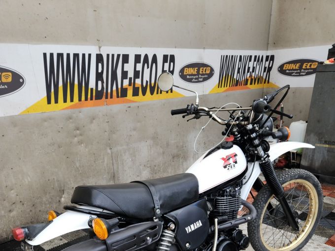 YAMAHA XT 4