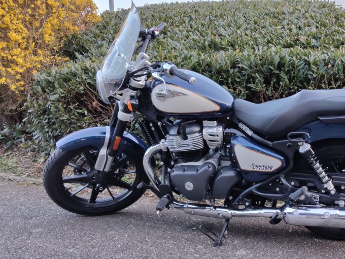 ROYAL ENFIELD SUPER METEOR 650 4
