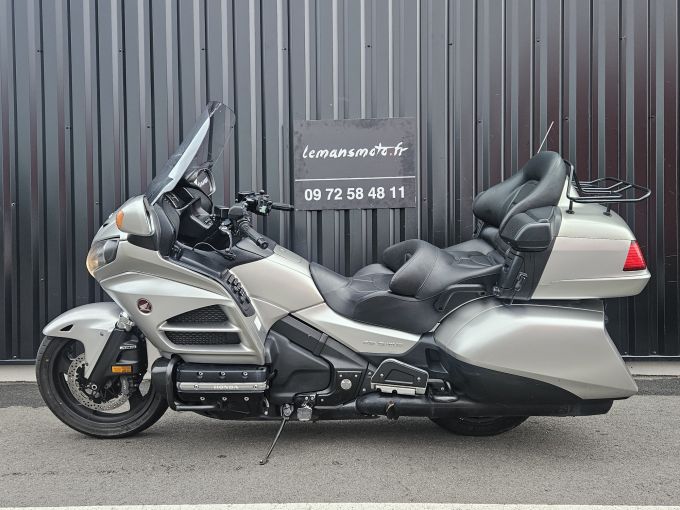 HONDA GL1800 GOLDWING 4