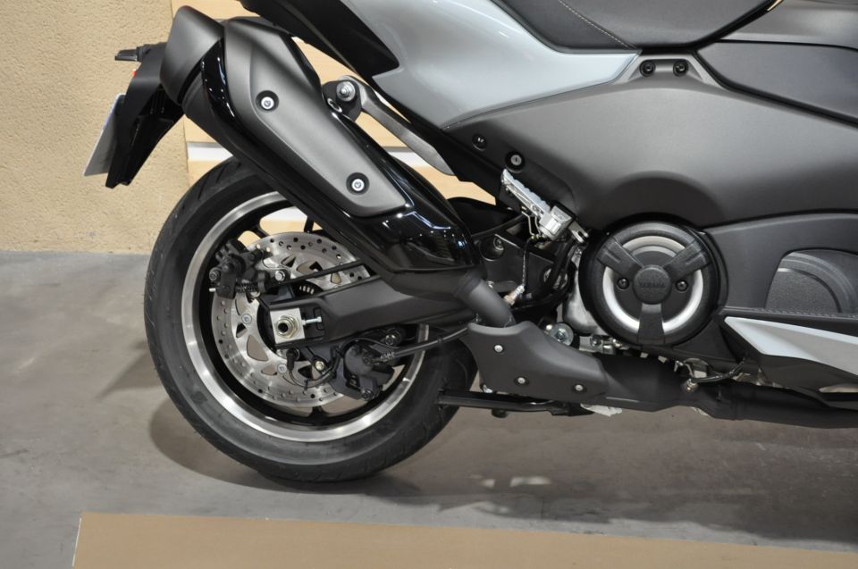 YAMAHA XP T-MAX 560 TECH MAX 4