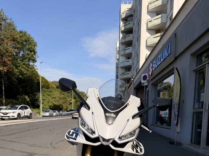 APRILIA RSV4 1100 FACTORY 4