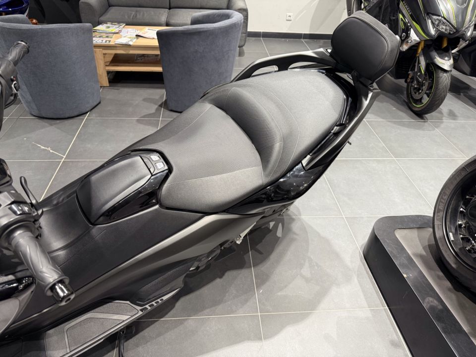 YAMAHA XP T-MAX 530 4