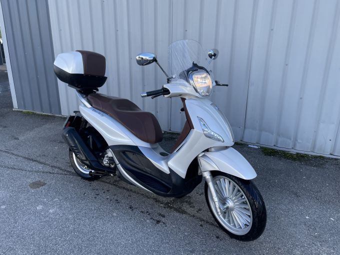 PIAGGIO BEVERLY 125 4