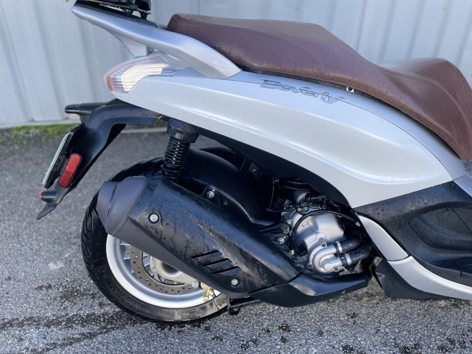 PIAGGIO BEVERLY 125 4