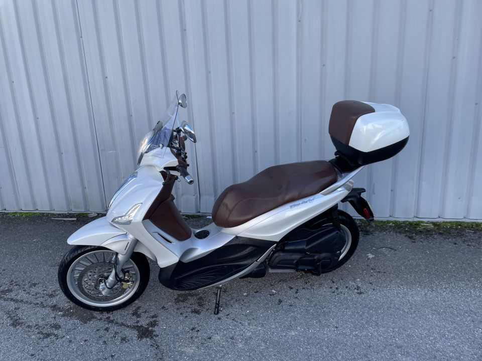 PIAGGIO BEVERLY 125 4