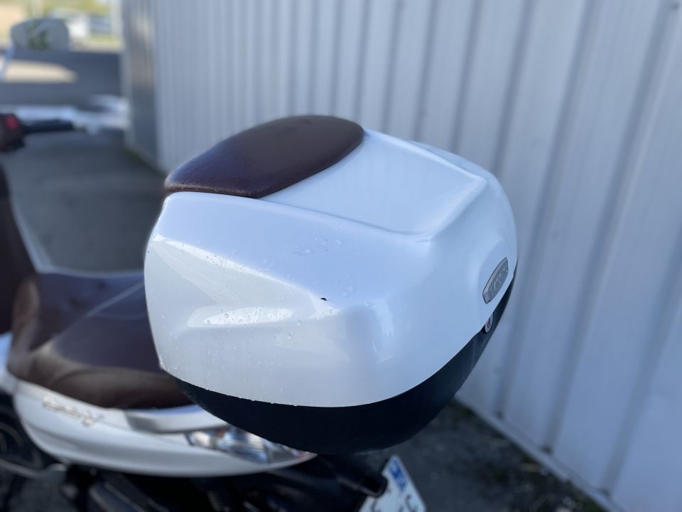 PIAGGIO BEVERLY 125 4