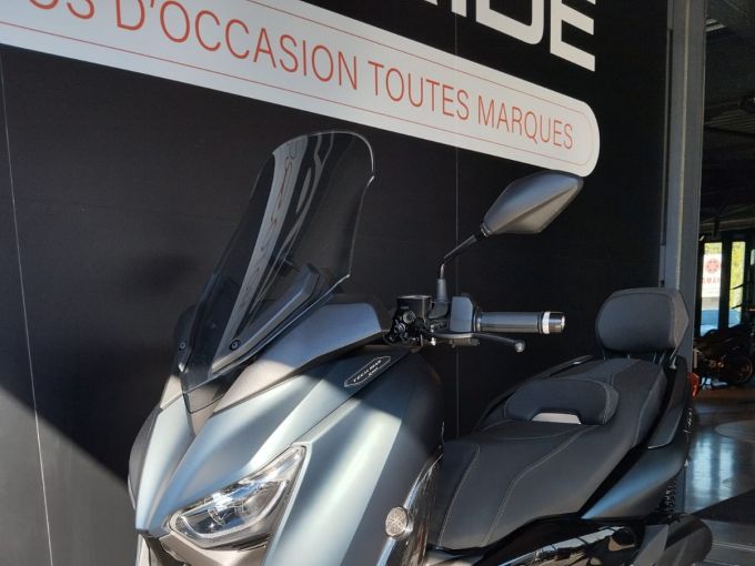 YAMAHA X-MAX 125 TECH MAX 4