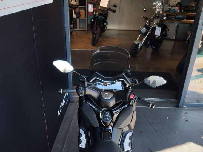 YAMAHA X-MAX 125 TECH MAX 4