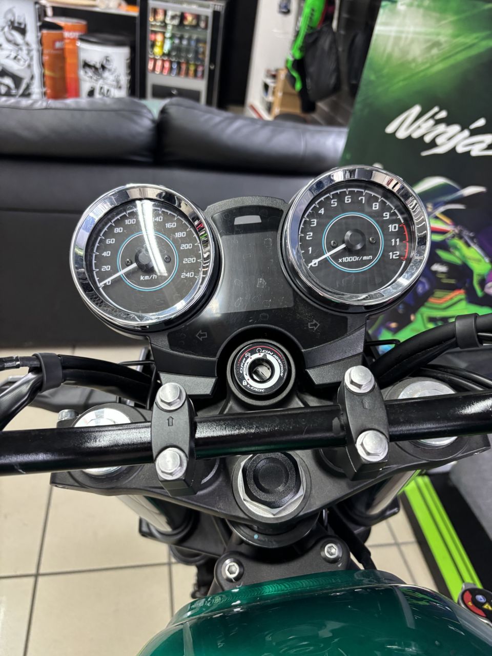 KAWASAKI Z650 - Z650 4