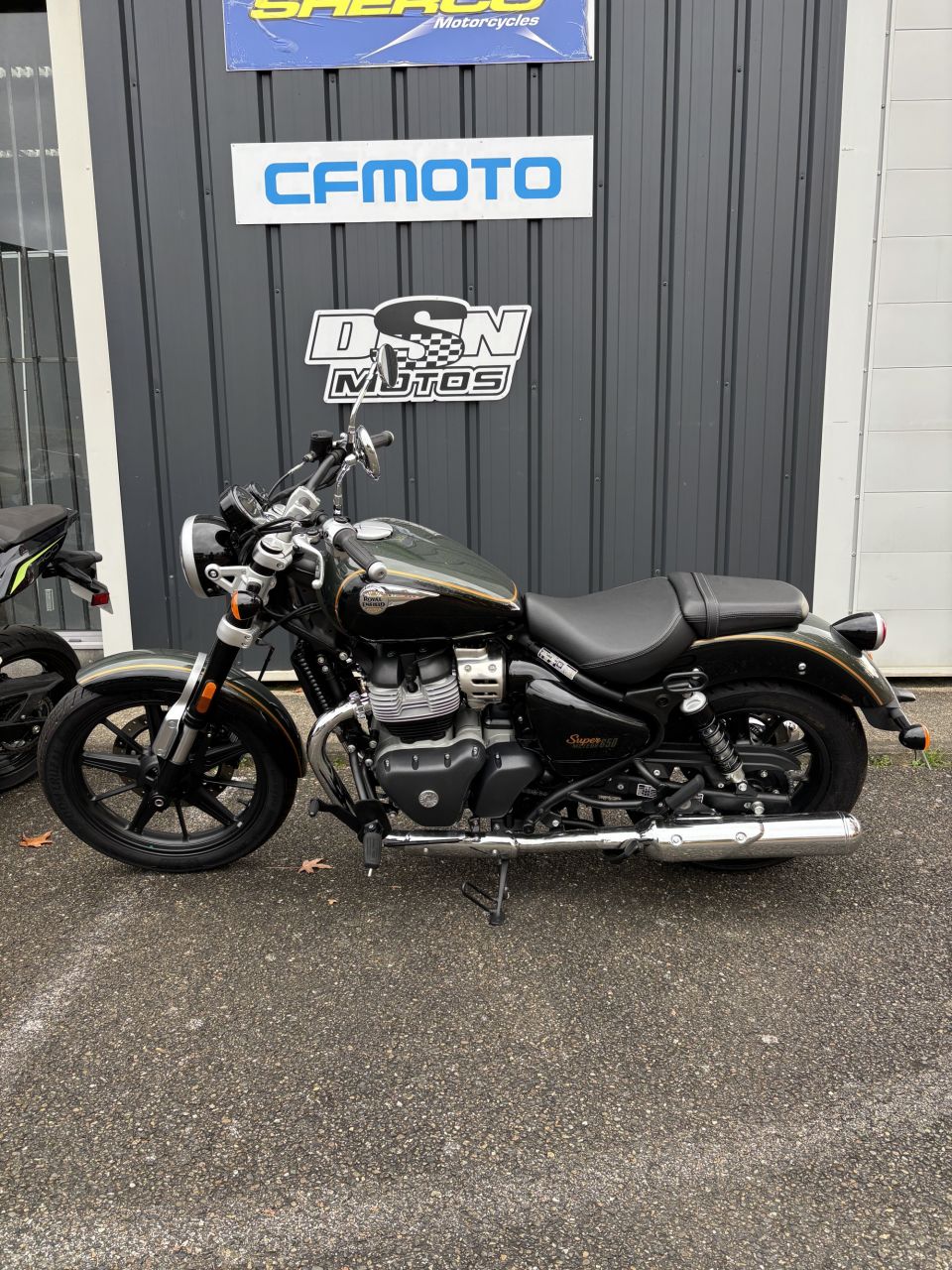 ROYAL ENFIELD SUPER METEOR 650 4