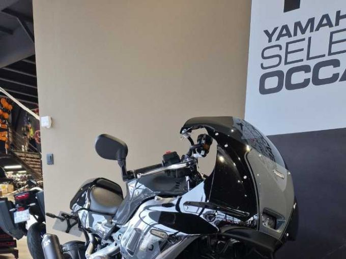 YAMAHA XSR 900 GP 4