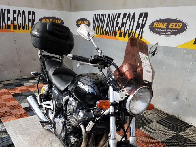 YAMAHA 1200 XJR 4