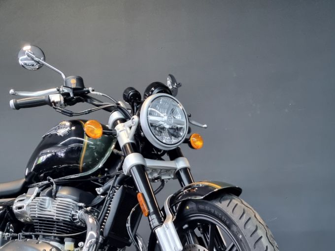 ROYAL ENFIELD SUPER METEOR 650 4
