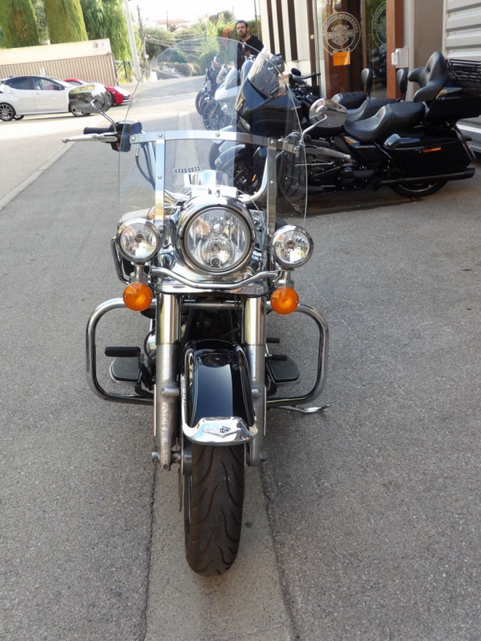 HARLEY-DAVIDSON TOURING ROAD KING 1690 4