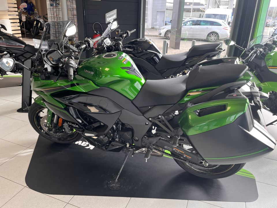 KAWASAKI NINJA 1000 SX TOURER 4