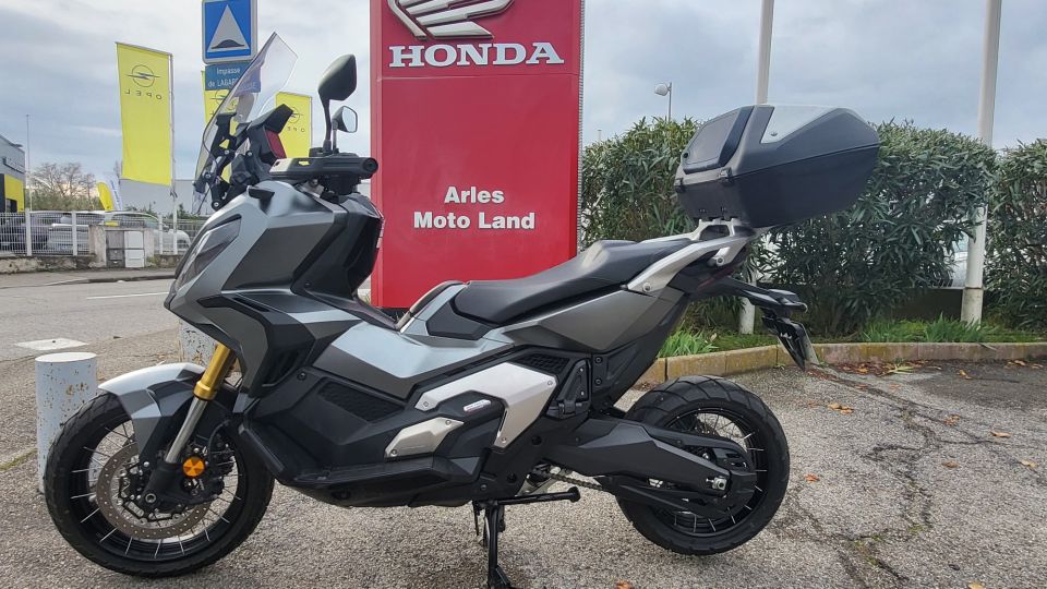 HONDA X-ADV 4