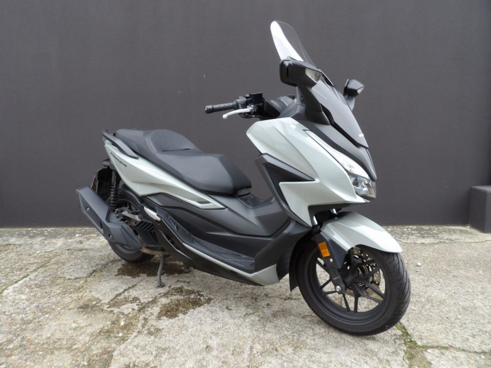 HONDA NSS FORZA 125 4