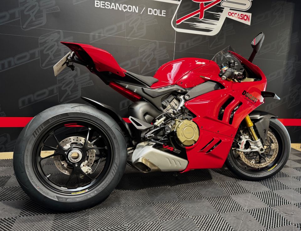 DUCATI PANIGALE 1103 V4 4
