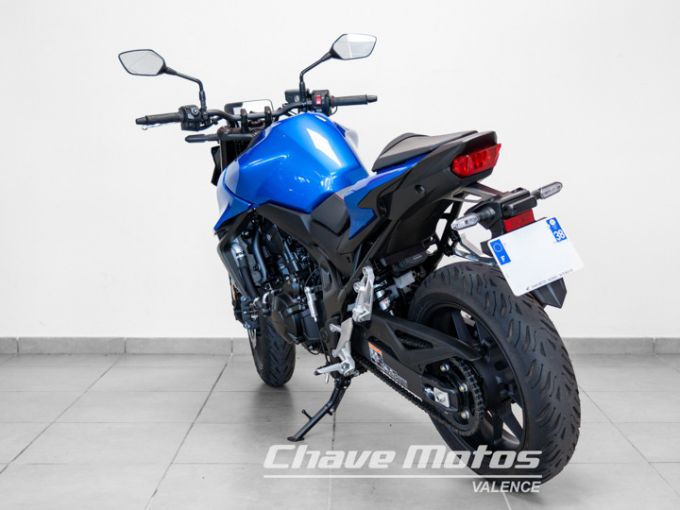 HONDA CB750 HORNET 4