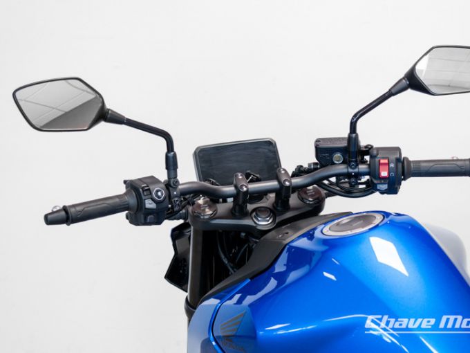 HONDA CB750 HORNET 4