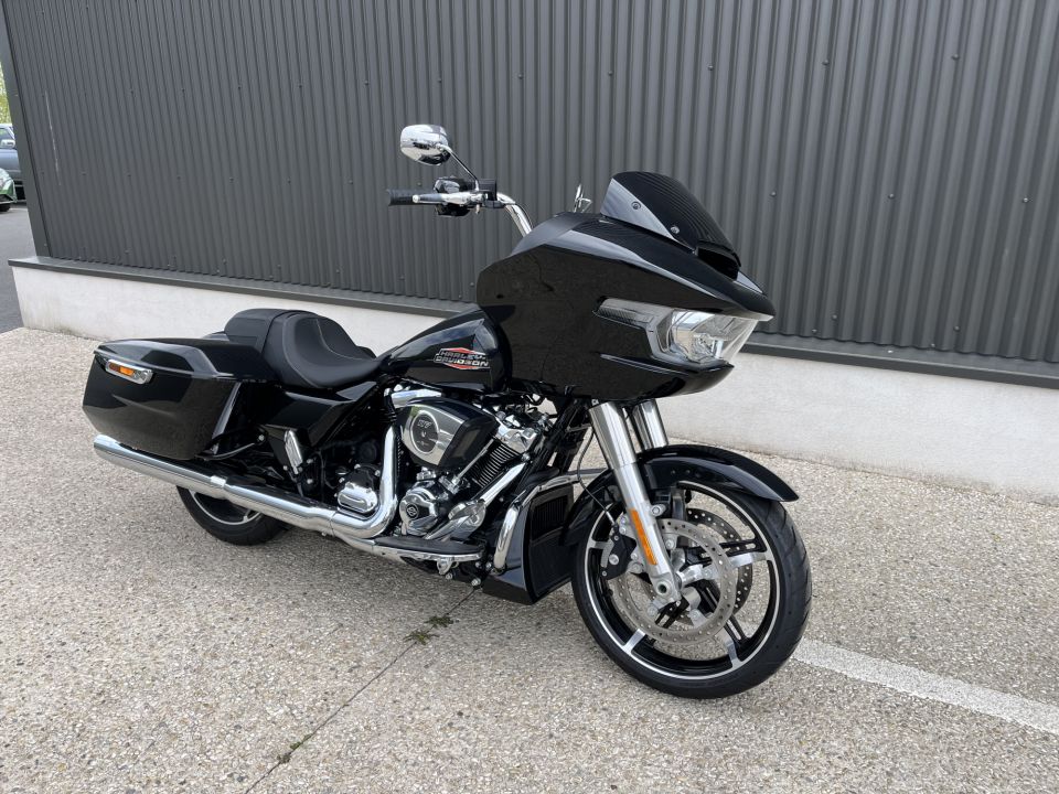 HARLEY-DAVIDSON TOURING ROAD GLIDE 1923 4