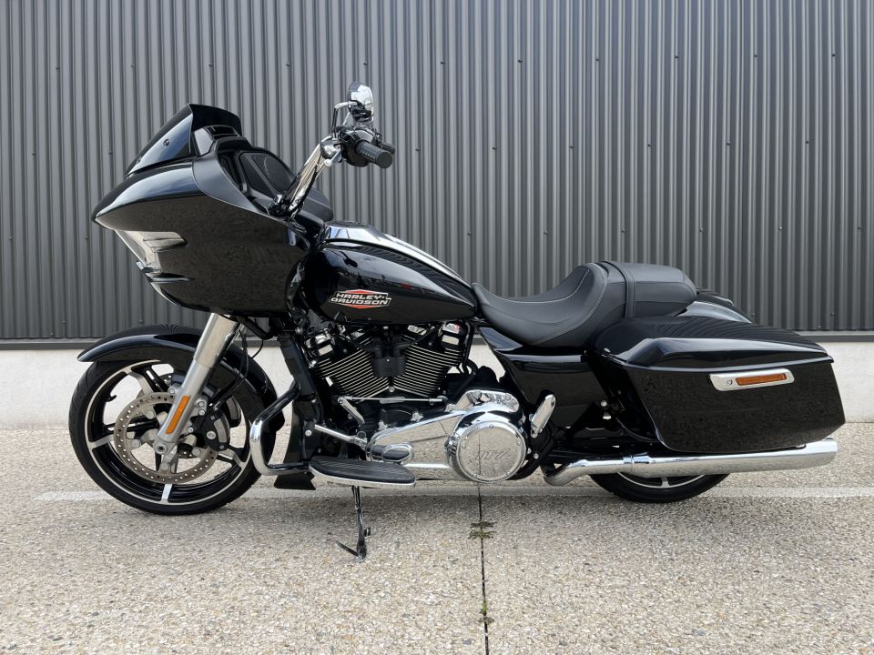 HARLEY-DAVIDSON TOURING ROAD GLIDE 1923 4