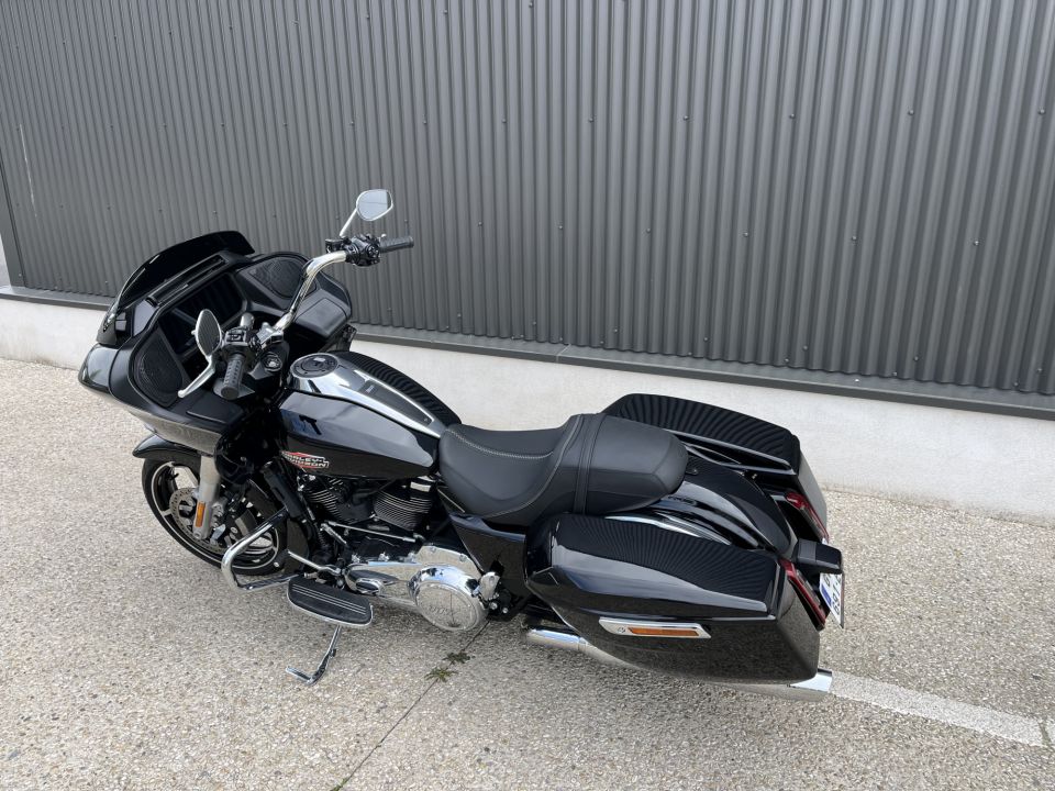 HARLEY-DAVIDSON TOURING ROAD GLIDE 1923 4