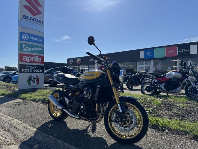 KAWASAKI Z 900 RS SE 4