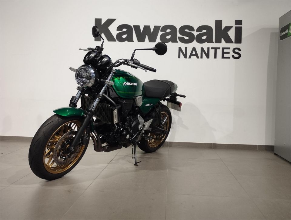KAWASAKI Z650RS 4