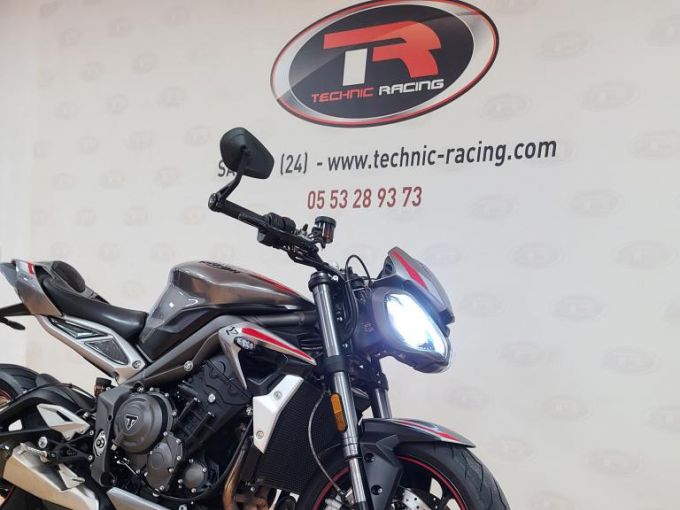 TRIUMPH STREET TRIPLE 765 RS 4