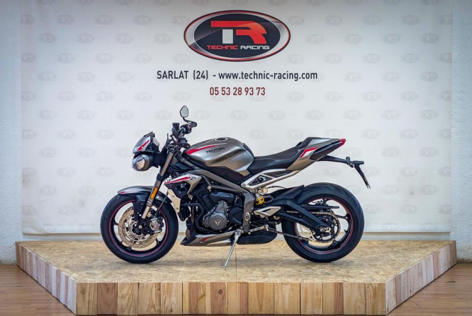 TRIUMPH STREET TRIPLE 765 RS 4