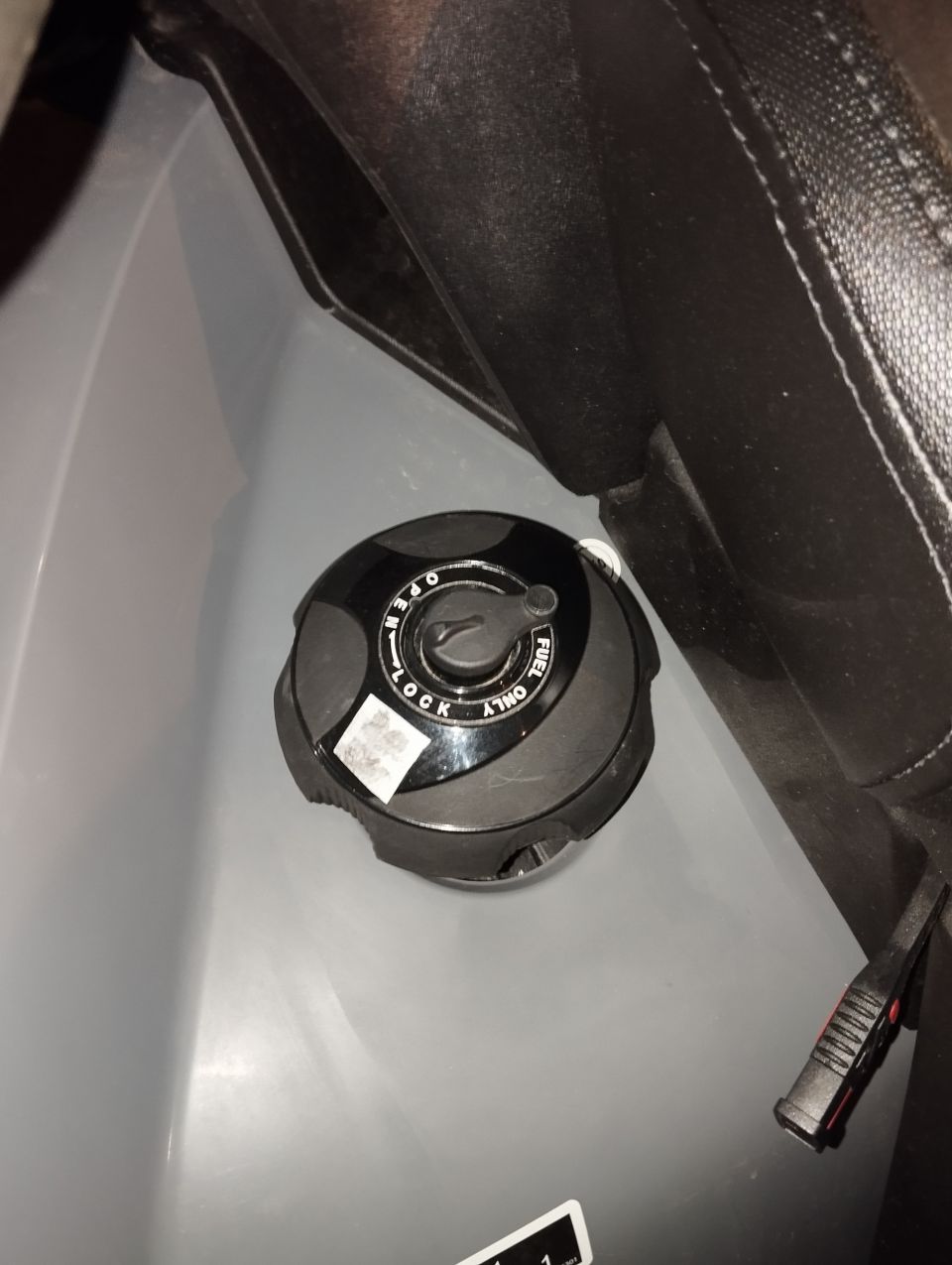 CAN-AM OUTLAN1000MAXT3 4