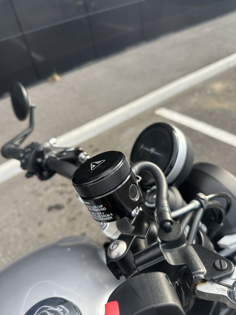 TRIUMPH SPEED TWIN 900 4