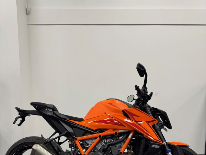 KTM 1390 SUPER DUKE R EVO 4