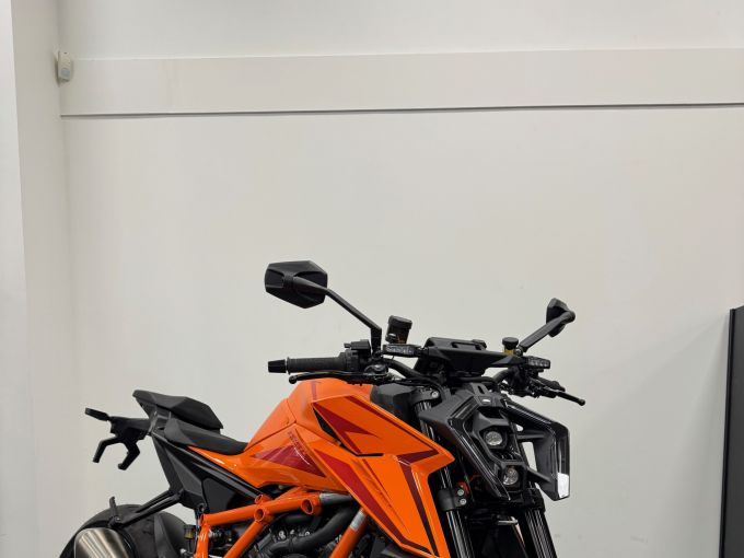 KTM 1390 SUPER DUKE R EVO 4