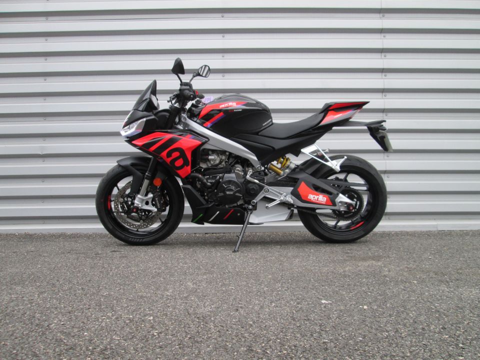 APRILIA TUONO 660 FACTORY 4
