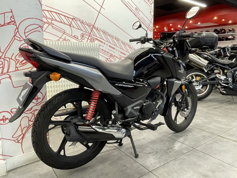 HONDA CBF 125 4